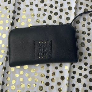 Free people wallet